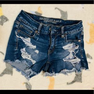 American Eagle Super Stretch Shorts Size 4